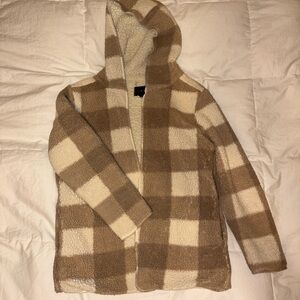 Warm Plaid Sherpa Jacket in Cream and Tan